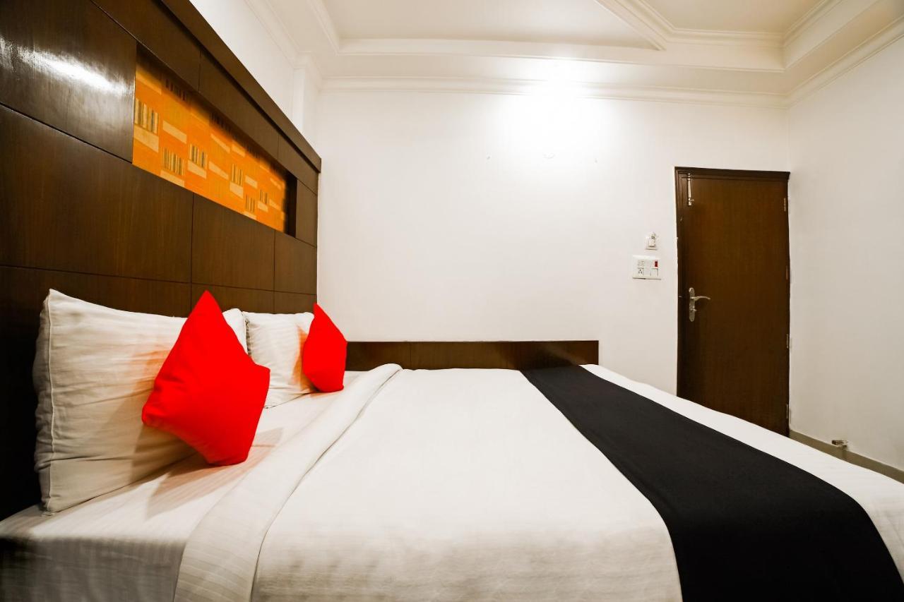 Capital O 6408 Hotel Delhi Heart Nueva Delhi Exterior foto