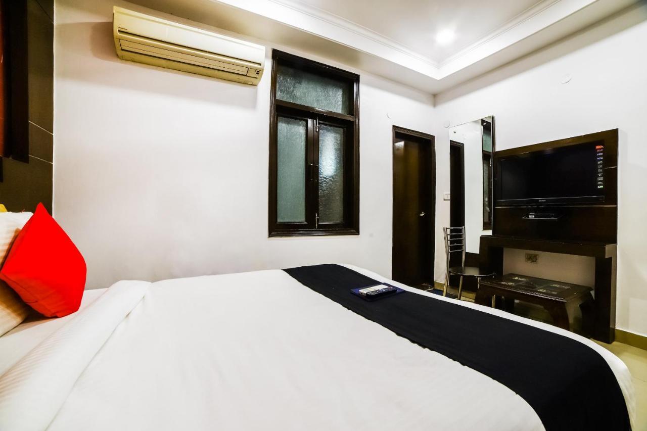 Capital O 6408 Hotel Delhi Heart Nueva Delhi Exterior foto