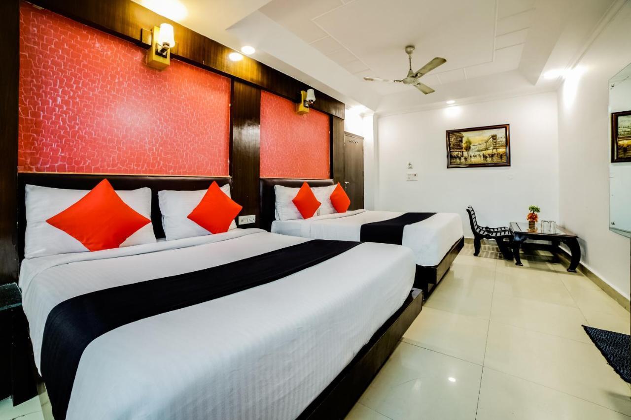 Capital O 6408 Hotel Delhi Heart Nueva Delhi Exterior foto